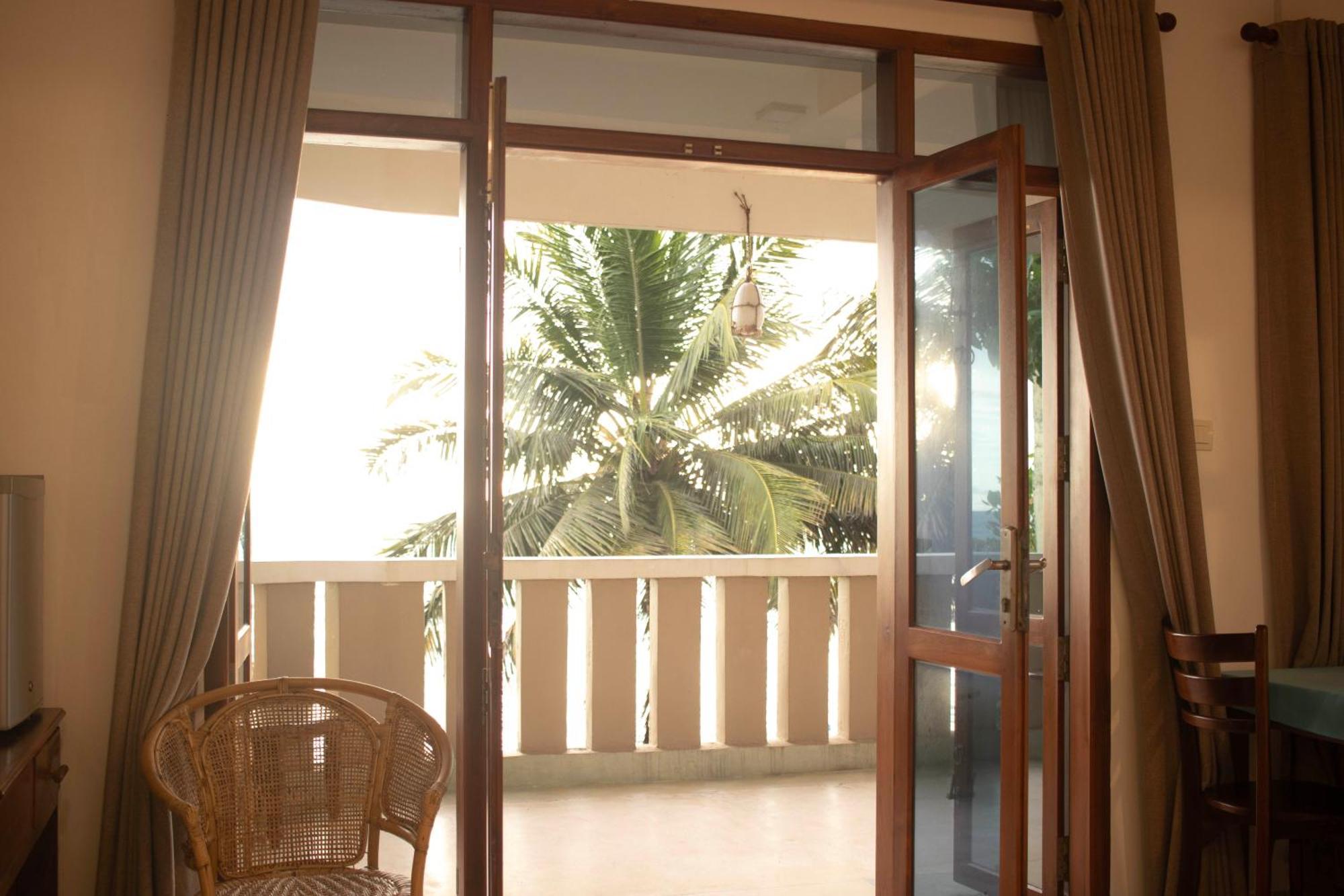 Hotel Coconut Bar Sea Lodge Beruwala Exterior foto